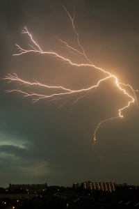 lightning-924853-pixabay.jpg